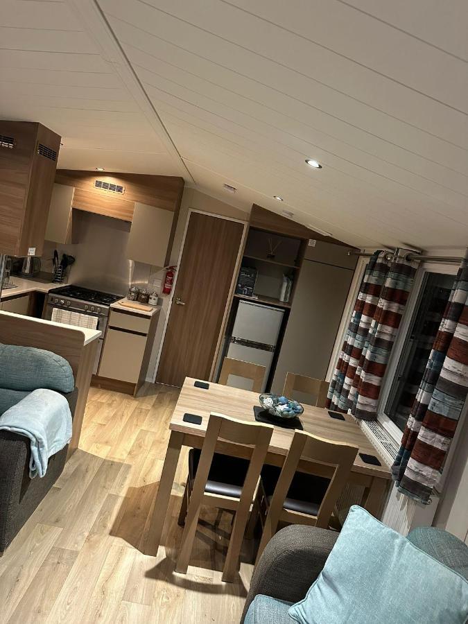 Luxurious 6 Berth Swift Bordeaux On Lyons Robin Hood Rhyl Villa Meliden Eksteriør bilde